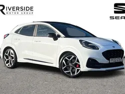 Frozen white Used 2022 Ford Puma Gen-E ST Hatchback | £18,490 (Fair price)