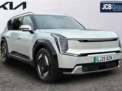 Silver Used 2025 Kia EV9 Air SUV | £54,995 (Super price)