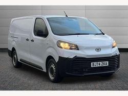 White Used 2024 Toyota Proace Active Van | £29,340