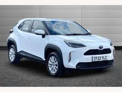 Pure white Used 2022 Toyota Yaris Cross SUV | £18,791 (Good price)