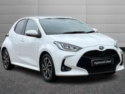 Pure white Used 2023 Toyota Yaris Hybrid Design Hatchback | £17,750 (Fair price)