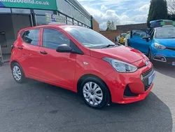 Red Used 2019 Hyundai i10 Hatchback | £7,999 (Fair price)