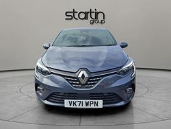 Grey Used 2021 Renault Clio V Version S | £12,650 (Fair price)