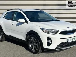White Used 2019 Kia Stonic 2 SUV | £9,150 (Fair price)