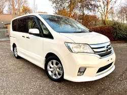 White Used 2013 Nissan Serena MPV | £9,499 (Fair price)