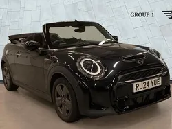 Black Used 2024 Mini Cooper S Classic Hatchback | £25,599 (Fair price)