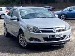 Silver Used 2009 Vauxhall Astra Design Edition Coupe | £2,475 (Super price)