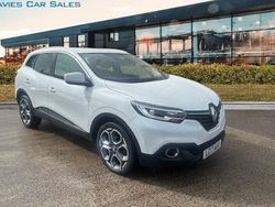 White Used 2017 Renault Kadjar Dynamique SUV | £7,995 (Fair price)