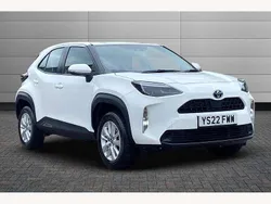 White Used 2022 Toyota Yaris Cross SUV | £20,150 (Good price)