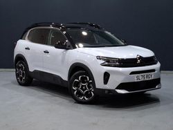 Metallic okenite white New 2025 Citroën C5 Aircross SUV | £24,998 (Fair price)