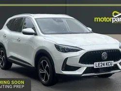 White Used 2024 MG HS Trophy SUV | £18,299 (Fair price)