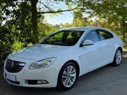 White Used 2012 Vauxhall Insignia SRi Hatchback | £6,490 (Fair price)