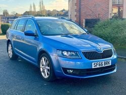 Blue Used 2016 Skoda Octavia SE L Estate | £10,995 (Good price)