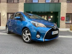 Blue Used 2016 Toyota Yaris Hybrid Hatchback | £7,495 (Super price)