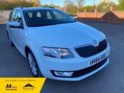 White Used 2014 Skoda Octavia Elegance Estate | £7,800 (Super price)