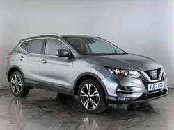 Grey Used 2017 Nissan Qashqai N-Connecta SUV | £9,250 (Fair price)