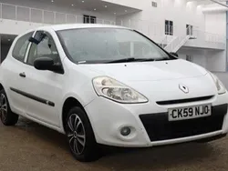 White Used 2009 Renault Clio II Extreme Hatchback | £2,195 (Fair price)
