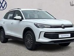Used 2025 VW Tiguan Life SUV | £31,291 (Expensive)