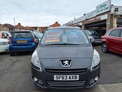 Grey Used 2013 Peugeot 5008 Allure MPV | £5,895 (A bit pricey)