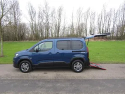 Blue Used 2023 Peugeot Rifter Allure MPV | £15,950 (Fair price)