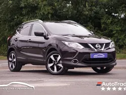 Black Used 2016 Nissan Qashqai N-Connecta SUV | £9,599 (Fair price)