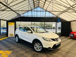 White Used 2017 Nissan Qashqai Acenta SUV | £8,475 (Super price)
