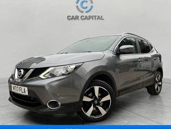 Grey Used 2017 Nissan Qashqai N-Connecta SUV | £11,372 (Fair price)