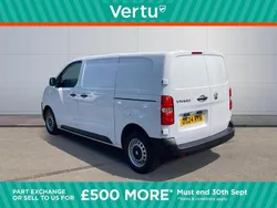 White Used 2024 Vauxhall Vivaro S Van | £16,450 (Good price)