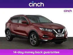 Red Used 2018 Nissan Qashqai N-Connecta SUV | £11,789 (Fair price)