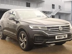 Black Used 2018 VW Touareg R-line SUV | £33,949 (Expensive)