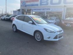 White Used 2014 Ford Focus Zetec Hatchback | £5,295