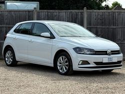 White Used 2018 VW Polo SE Hatchback | £10,190 (Fair price)