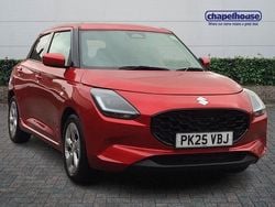 Red Used 2025 Suzuki Swift Hatchback | £15,995 (Fair price)
