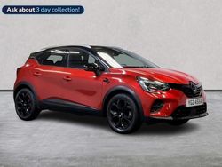 Red/black Used 2022 Renault Captur Rive Gauche SUV | £13,895 (Fair price)