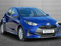 Blue Used 2021 Toyota Yaris Hybrid Hatchback | £14,850 (Good price)