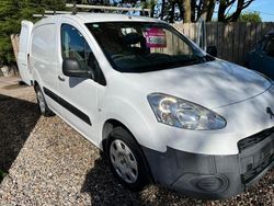White Used 2015 Peugeot Partner S MPV | £3,995 (Super price)