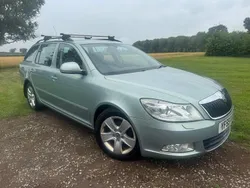 Green Used 2010 Skoda Octavia Elegance Estate | £1,990 (Fair price)