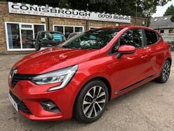 Red Used 2020 Renault Clio V Iconic Hatchback | £10,995 (Fair price)