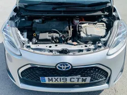 Silver Used 2025 Toyota Sienta MPV | £10,150