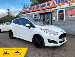 White Used 2017 Ford Fiesta ST-Line Hatchback | £5,995 (Fair price)