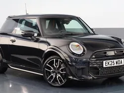 Black Used 2025 Mini Cooper S Hatch Hatchback | £32,000