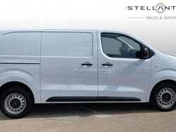 White Used 2024 Peugeot Expert Van | £17,490 (Fair price)