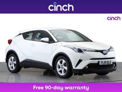 White Used 2019 Toyota C-HR SUV | £13,349 (Fair price)