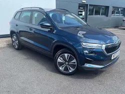 Petrol blue metallic Used 2023 Skoda Karoq SE Drive SUV | £17,995 (Fair price)