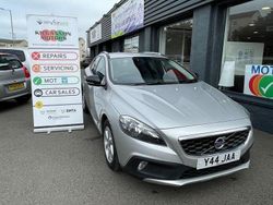 Silver Used 2014 Volvo V40 SE Hatchback | £4,995 (Super price)
