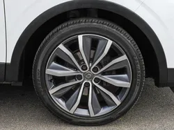 White Used 2020 Renault Kadjar Version S SUV | £11,896 (Fair price)