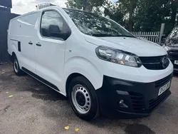 White Used 2022 Vauxhall Vivaro S Van | £9,590 (Super price)