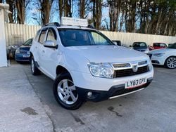 White Used 2014 Dacia Duster Lauréate Hatchback | £4,595 (Good price)