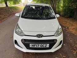 White Used 2017 Hyundai i10 SE Hatchback | £2,500 (Super price)