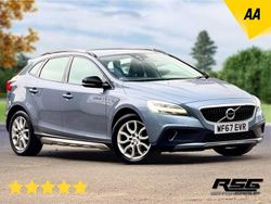 Blue Used 2017 Volvo V40 CC Pro Estate | £7,750 (Good price)